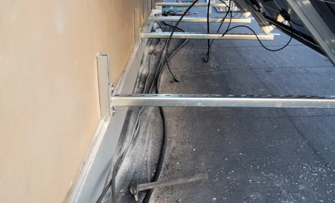 Installation de panneaux photovoltaïques sur toit terrasse à Nîmes, Nîmes, THERMACOLD