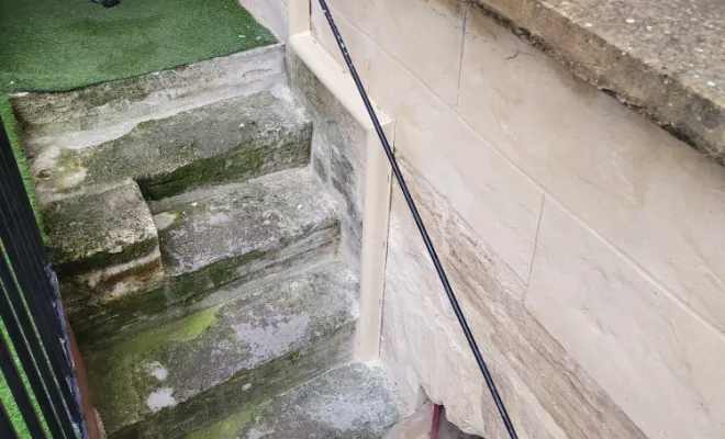 Passage sous coquille extérieure